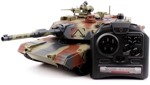 ���� �� ��������������� Huan Qi M1A2 Abrams 1:24