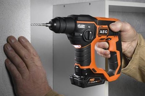 ���������� AEG BBH 12 LI-401C