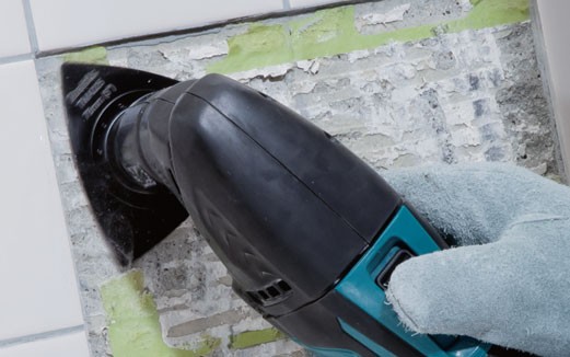 ������������������� ���������� Makita BTM50RFE