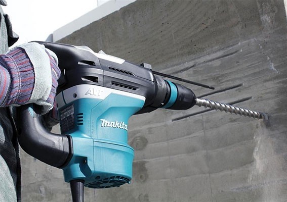 ���������� Makita HR4013C