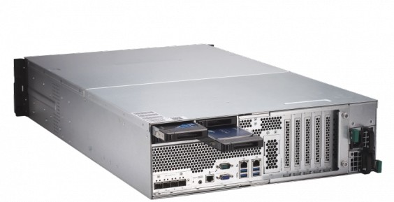 NAS ������ QNAP TDS-16489U-SB3