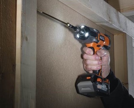 �����/���������� AEG BSS 18C 12Z LI