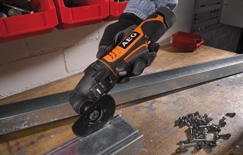 ������������������� ���������� AEG OMNI 12C LI-152B KIT2