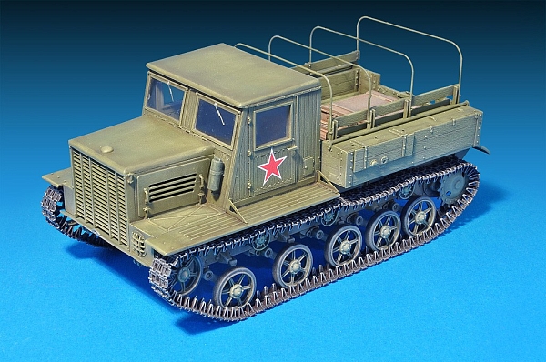 ������� ������ MiniArt Ya-12 Soviet Artillery Tractor (Late) (1:35)