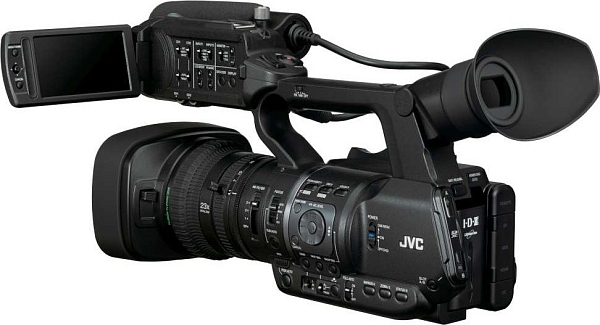 ����������� JVC GY-HM650