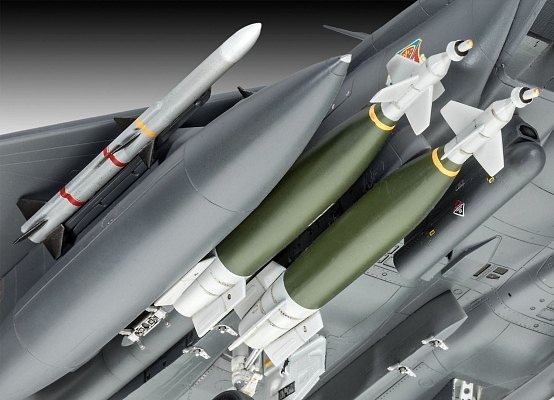 ������� ������ Revell F-15E Strike Eagle (1:48)