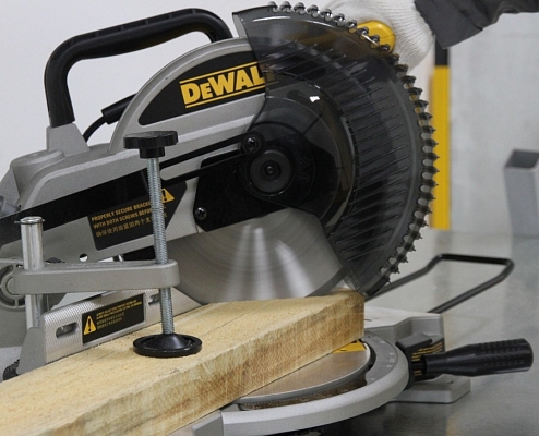 ���� DeWALT DW714