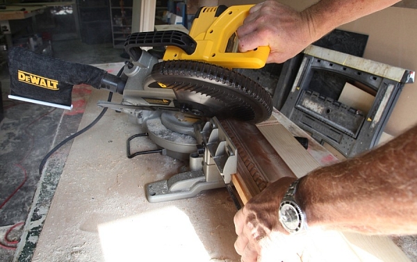 ���� DeWALT DW714