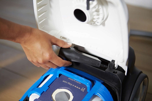 ������� Philips FC 8383