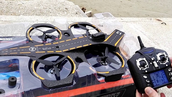 ������������ (����) WL Toys Q202