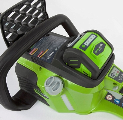 ���� Greenworks GD40CS40
