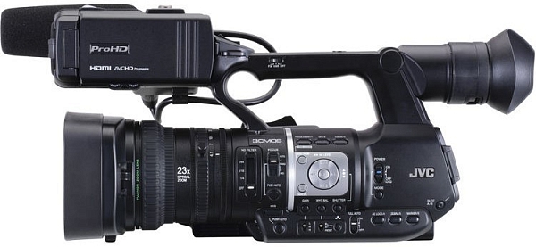 ����������� JVC GY-HM620E