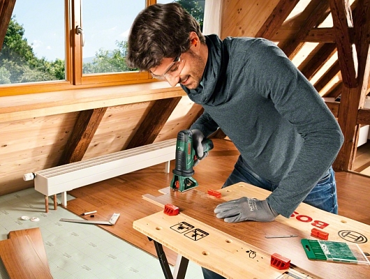 ������������� Bosch EasySaw 12