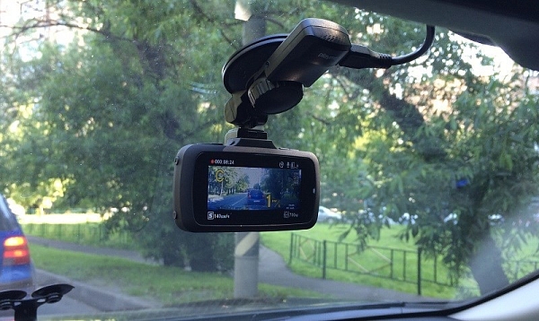 ���������������� PlayMe Back