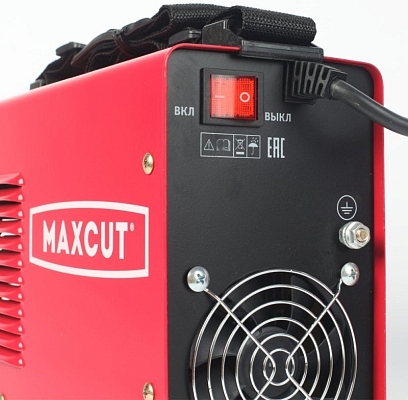 ��������� ������� MaxCut MC180