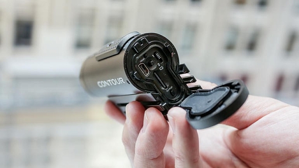 Action ������ Contour ROAM 3