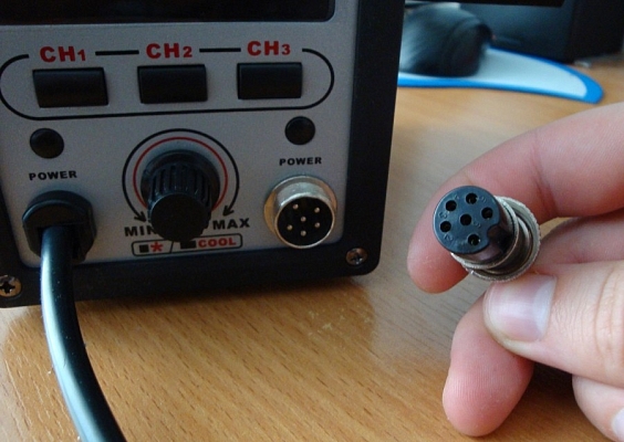 �������� Yihua 995D Plus