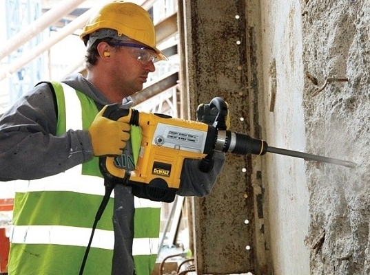 �������� ������� DeWALT D25831K