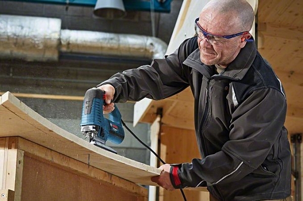 ������������� Bosch GST 1400 BCE