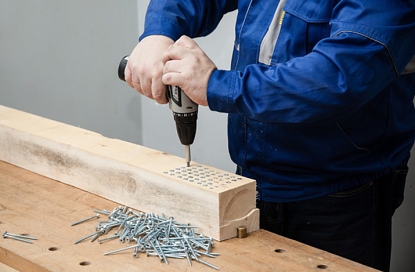 �����/���������� Interskol DA-10/12L2