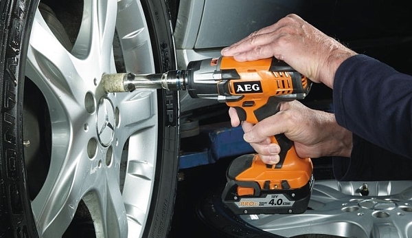 �����/���������� AEG BSS 18C 12Z LI