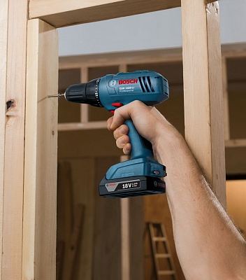 �����/���������� Bosch GSR 1800-LI 06019A8305