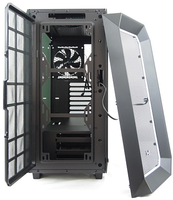 ������ (��������� ����) Aerocool P7-C0 PRO