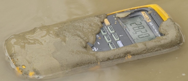 ���������� / ��������� Fluke 28-II