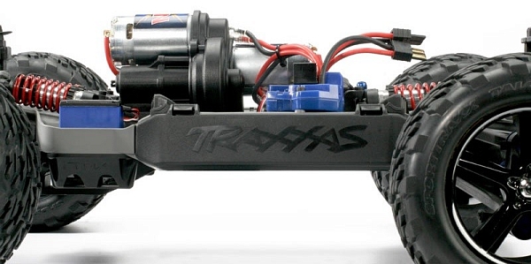 ���������������� ������ Traxxas E-Revo 1:10