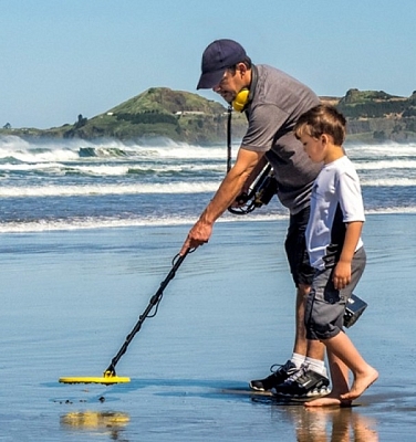 ��������������� Whites Beachhunter 300