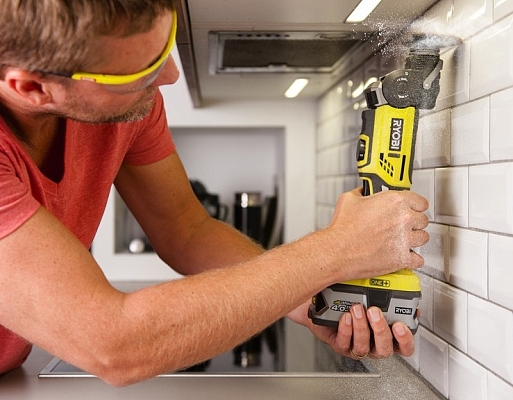 ������������������� ���������� Ryobi R18MT-0