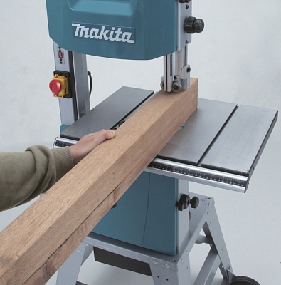 ���� Makita LB1200F