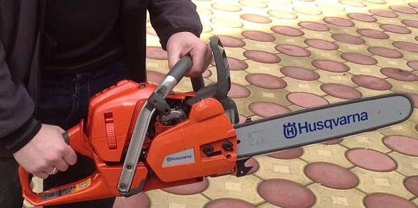 ���� Husqvarna 555 15
