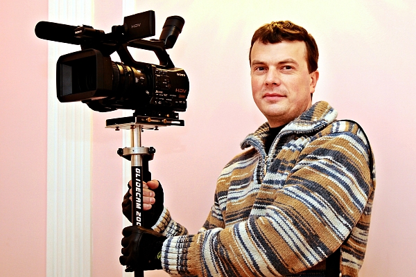 ����������� Sony HVR-Z7E