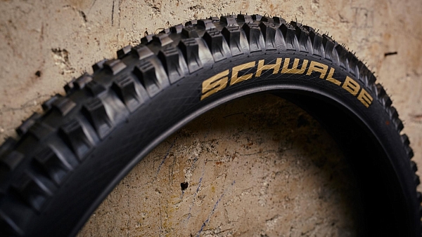 Schwalbe Magic Mary BikePark [27.5x2.35]